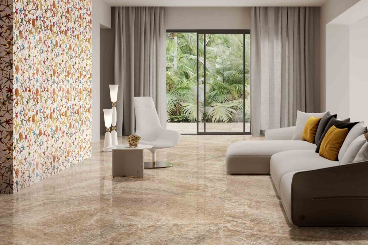 GEMSTONE CRISTALLO MIELE 120X120 + MANIFESTO TRESOR DE LA MER WHITE 120X280
