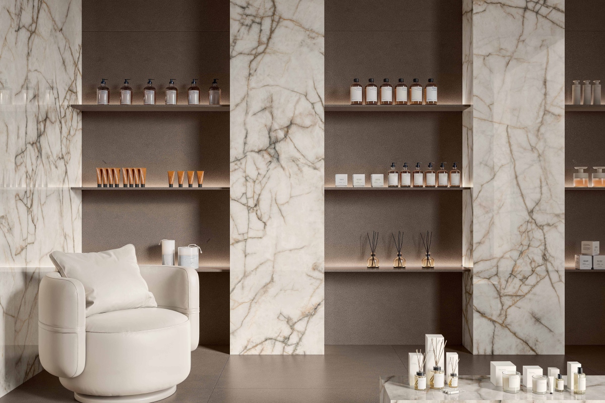 LEATHERWOOD CUIR CHOCOLATE NAT 120X120 + CUIR CHOCOLATE NAT 60X120 + GEMSTONE IMPERIAL CRYSTAL LUX 120X280.jpg  