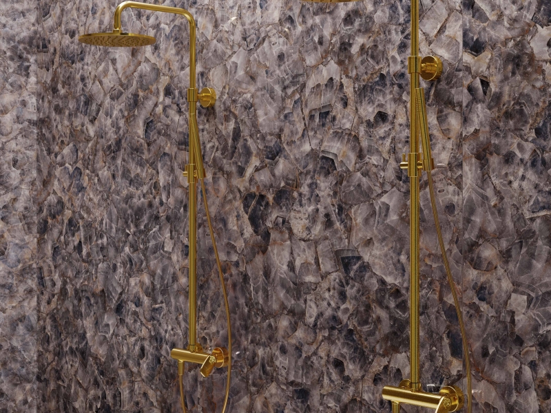 Shower column with showerhead and shower set